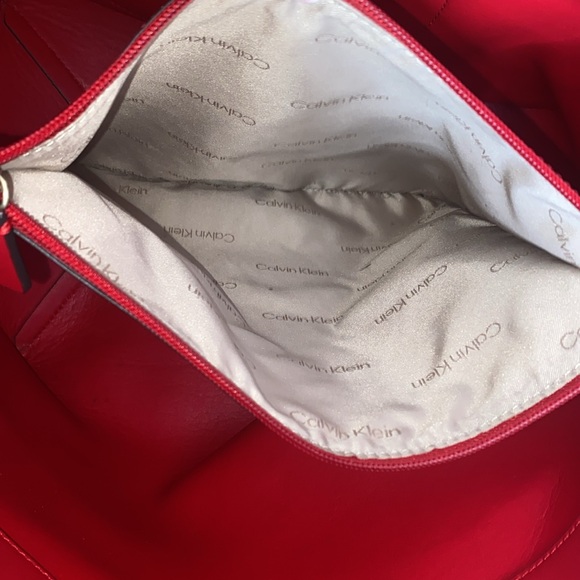 JUMBO CALVIN KLEIN BAG - Picture 8 of 13